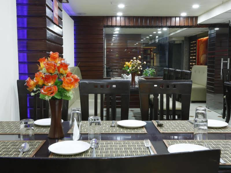 Tip Top Plaza Otel Jaipur Dış mekan fotoğraf